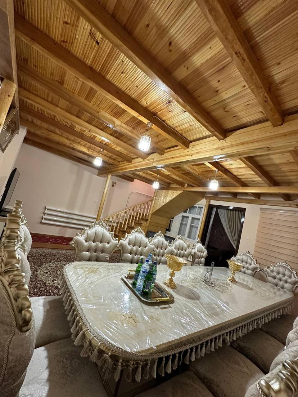 Khan Hotel Хіва Екстер'єр фото